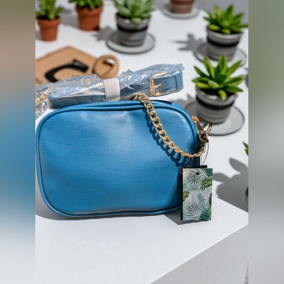 BADGLEY MISCHKA - Quilted Camera Bag - Vegan Leather Dark Green (New) - Picture 5 of 10